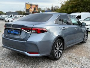 2022 Toyota Corolla 1.8 HYBRID LUNA SPORT AUTO - Image 3