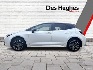 Toyota Corolla 2024 Luna Sport Hatch - Image 4