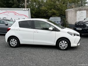 2016 Toyota Vitz 1.0 Automatic - Image 2