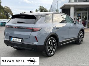 Opel Grandland GS 1.2T 145Ps Hybrid  Auto *5 Year - Image 3
