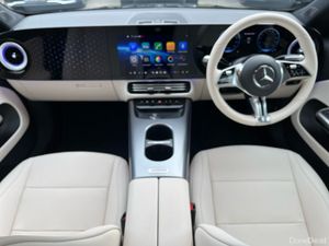 Mercedes-Benz CLA 200 Progressive Line Electric Sa - Image 4