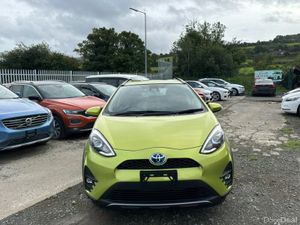Toyota Aqua Cross 1.5 Petrol Hybrid low mileage (0 - Image 2