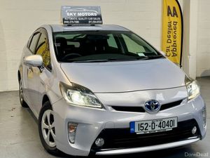 2015 Toyota Prius 1.8 Hybrid Automatic🚗 - Image 2