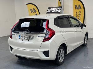 2015 Honda FIT/JAZZ 1.5 Hybrid automatic🚗 - Image 4