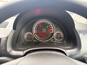 Volkswagen up! 1.0 Auto - Image 3