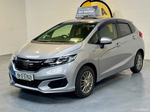 2019 Honda FIT/JAZZ 1.5 Hybrid automatic🚗 - Image 2