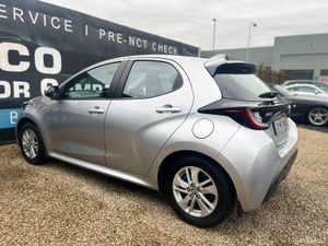 TOYOTA YARIS, 2023, 1.5 HYBRID, LUNA, 5 DOOR - Image 4
