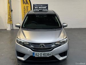 2015 Honda FIT/JAZZ 1.5 Hybrid automatic🚗 - Image 3
