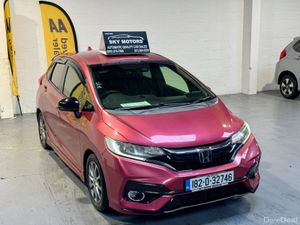 2018 Honda FIT/JAZZ 1.5 Hybrid automatic🚗 - Image 3