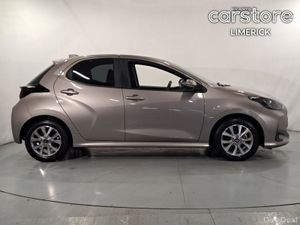 Toyota Yaris 1.5 - Image 2
