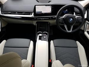 BMW iX1 eDrive20 xLine - Image 4