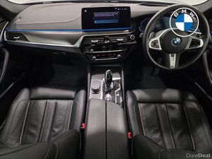 BMW 5-Series 530e M Sport Saloon - Image 4