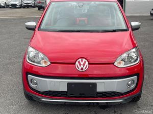 2015-2 Volkswagen Up! Cross - Image 2