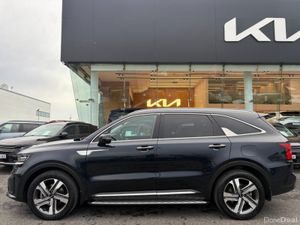 Kia Sorento 1.6 Plug in hybrid ( 7 Seats ) - Image 3