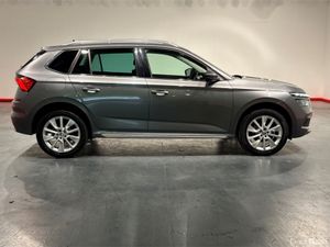 Skoda Kamiq 1.0 110 HP - ALLOY WHEELS - MULTI FUNC - Image 2