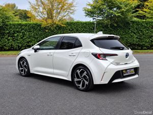 Toyota Corolla 2018 - Image 2