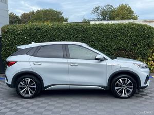 BYD ATTO 3 COMFORT 60.5KWH // OPENING PAN ROOF // - Image 3