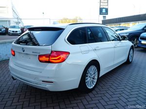 2018 BMW 320D TOURING 2.0 DIESEL 5DR ESTATE AUTO - Image 4