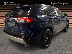Toyota RAV4 SPORT HYBRID // HEATED LEATHER SEATS / - Image 2