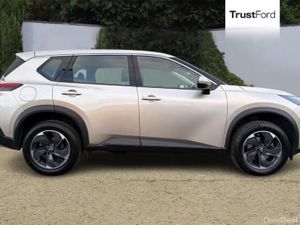 Nissan X-Trail 1.5 DIG-T MHEV Acenta Premium SUV 5 - Image 3