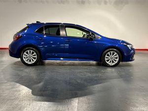 Toyota Corolla 1.8 HYBRID AUTOMATIC - G MODEL - FA - Image 3