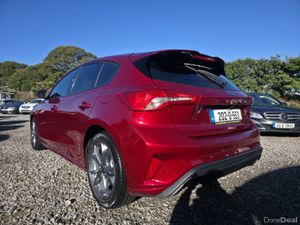 2020 Ford Focus St-line - Image 3