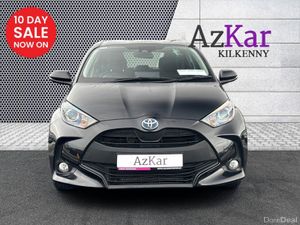 Toyota Yaris 2023 LUNA 1.5 PETROL HYBRID  AUTOMATI - Image 2