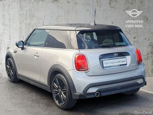 Mini Cooper 3-Door Cooper Exclusive - Image 3