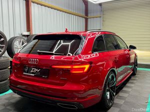 2019 Audi A4 45TFSI Quattro Sline - Black edition! - Image 3