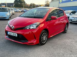 Toyota Vitz 1.0 Petrol Automatic Factory extras - Image 4