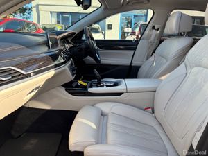 2018 BMW 730d G11 AUTOMATIC | HIGH SPEC | LOW KMS - Image 4