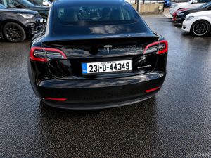 231 Tesla Model 3 LONG RANGE AWD - Image 3