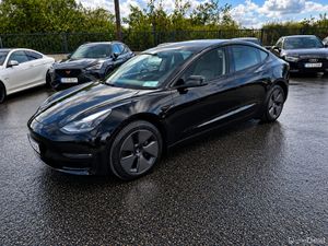 231 Tesla Model 3 LONG RANGE AWD - Image 2