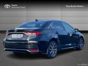 Toyota Corolla Saloon - LUNASPORT Edition - 1.8 Hy - Image 2
