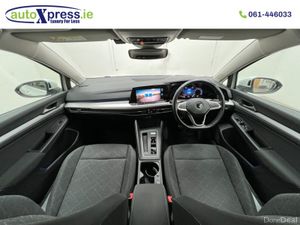 Volkswagen Golf 1.0 ETSI ACTIVE, Low mileage - Image 2
