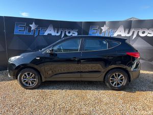 2014 Hyundai ix35 1.7 Diesel Manual Black - Image 2