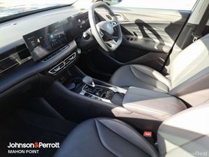 MG HS Plug-in Hybrid Exclusive **TOP SPEC / SAVE € - Image 2