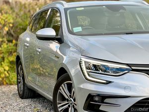 2021 Renault Megane E-TECH PHEV 160 Sport Auto - Image 4