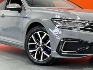 Volkswagen Passat GTE DSG - Image 2