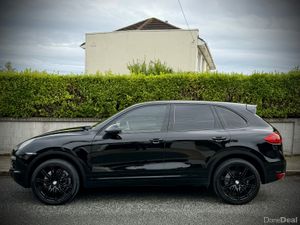 Porsche Cayenne 3.0 Diesel Auto. - Image 2