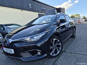 2017 Toyota Auris - Image 2