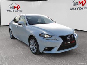 Lexus IS 2015 2.5 Hybrid - Image 4