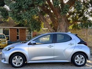 2024 Toyota Yaris..ONE OWNER..IRISH CAR - Image 3