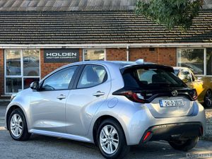 2024 Toyota Yaris..ONE OWNER..IRISH CAR - Image 4