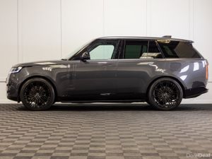 2024 Range Rover P460e HSE *Pan Roof - Image 3