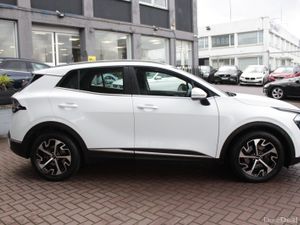 Kia Sportage 2022 1.6 DIESEL MANUAL 5DR ESTATE - Image 4