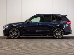 2025 BMW X5 X-Drive 50e M-Sport *Pan Roof - Image 3