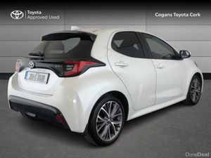 Toyota Yaris Platinum**Top Spec** - Image 2