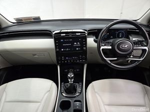 Hyundai Tucson ix35 Executive 5DR Diesel - Image 4