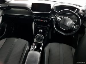Peugeot 2008 1.2 Puretech 100bhp Allure - Image 4